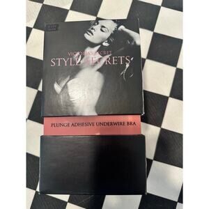 Victoria secret Adhesive Plunge Bra nude size D sexy intimate